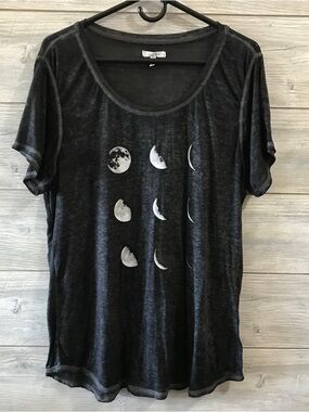 Maurice's Black Moon Phase Graphic Tee